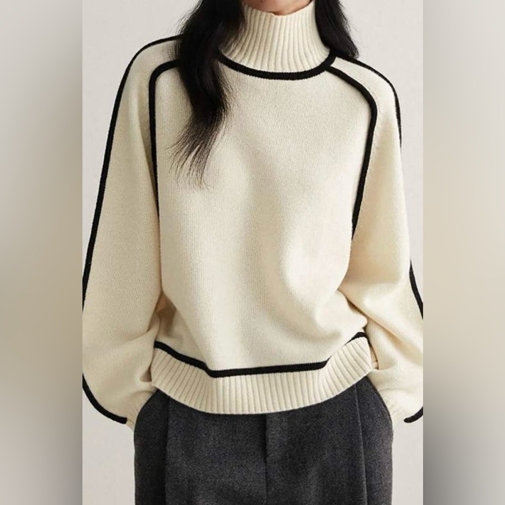 Turtleneck Long Sleeve Sweater - Picture 3 of 7